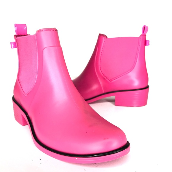 kate spade Shoes - NWOT Kate Spade Sedgewick Chelsea Pink Rain Boots